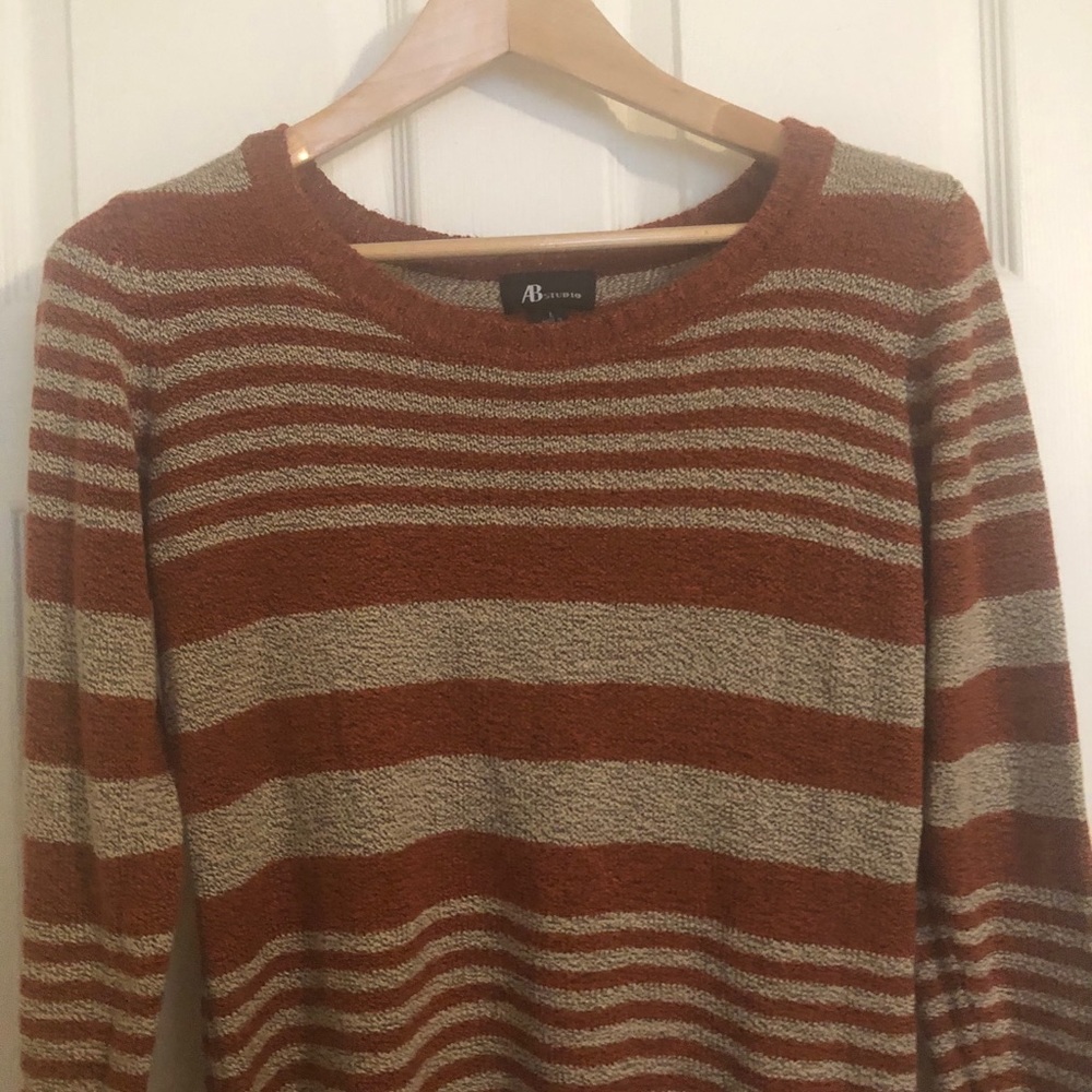 Women’s sweater